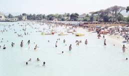 Massimo Vitali, Palermo. Mondello beach, 2007, Collezione MAXXI